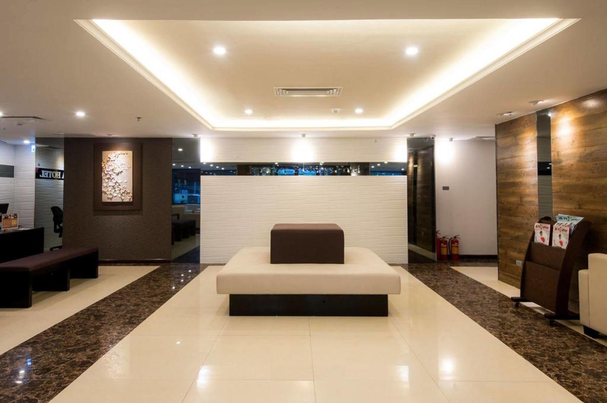 Sakura Hotel Ханой Экстерьер фото