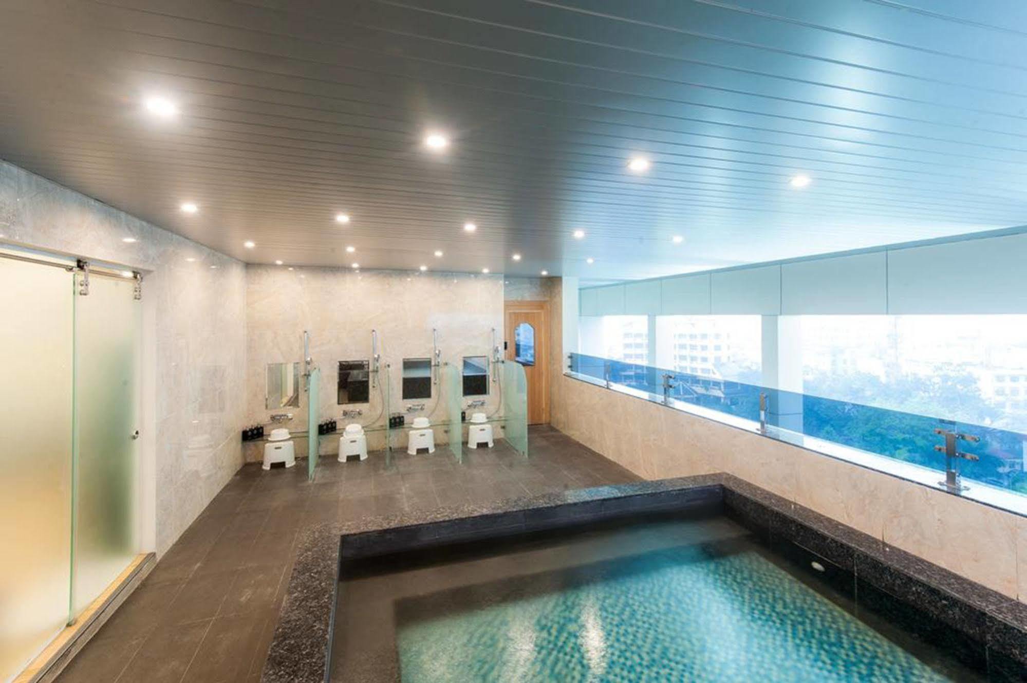 Sakura Hotel Ханой Экстерьер фото